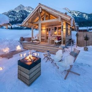 Meet your Posher, Kendra